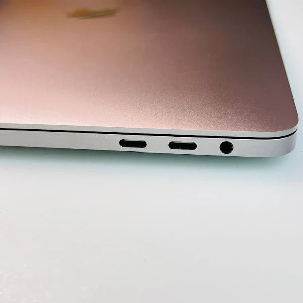 Apple Macbook Pro 2016 15'' INCH I7 16GB RAM 256GB Flash Storage Touch Bar - Preowned - Grade A